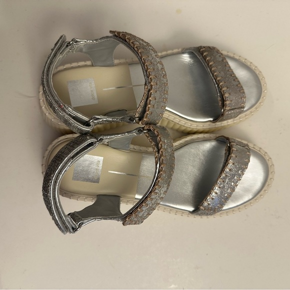 Dolce Vita Debra Platform Sandal in Silver Distressed Leather Size 8.5 - Picture 5 of 10